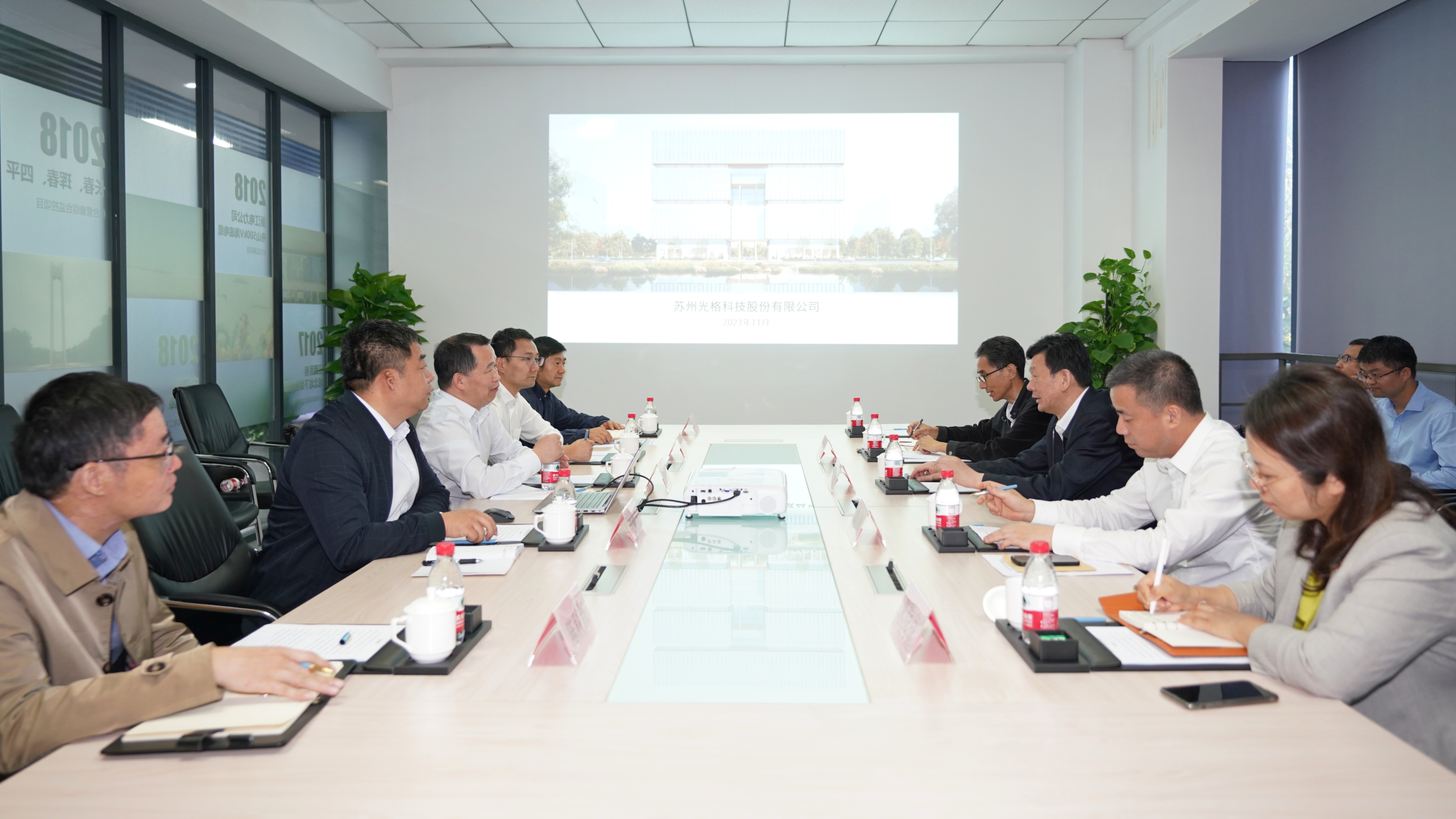 蘇州市委常委、園區黨工委書(shū)記沈覓一行走訪(fǎng)調研光格科技